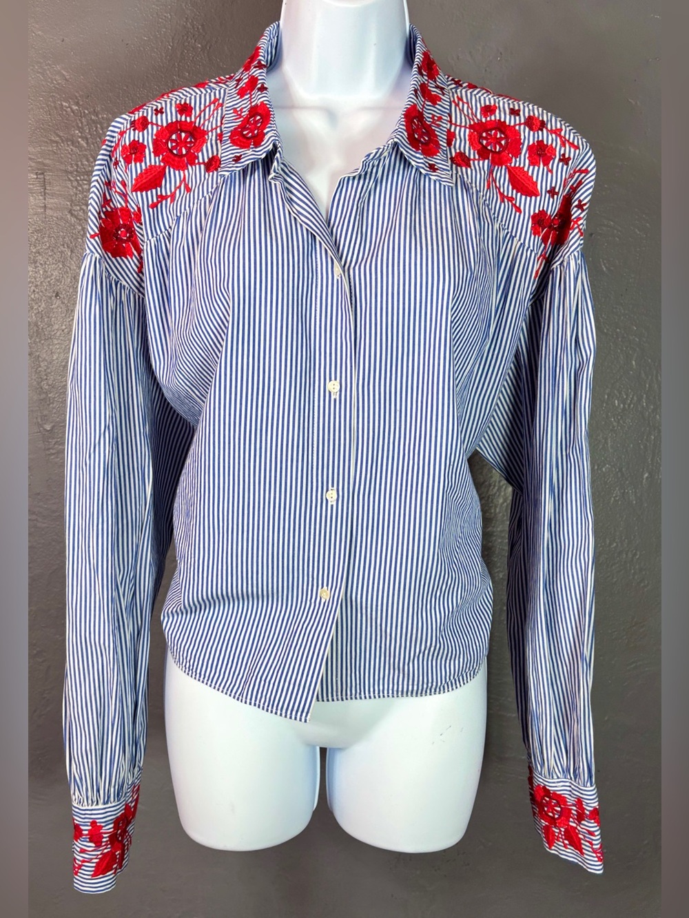 Zara Trafaluc Vertical Blue and white Striped Button-Down Shirt Size XL